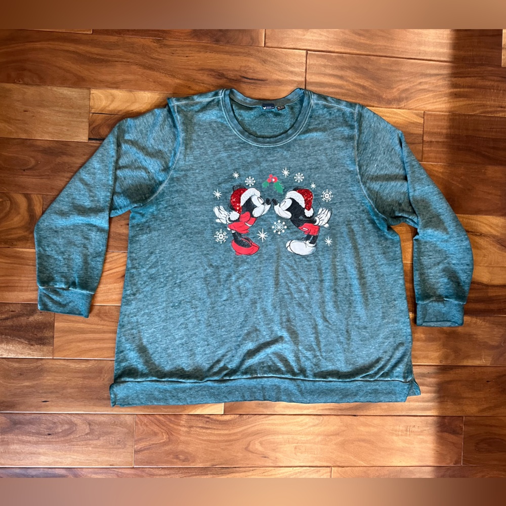 Disney Christmas Mickey and Minnie Green Sweatshirt size 18/20